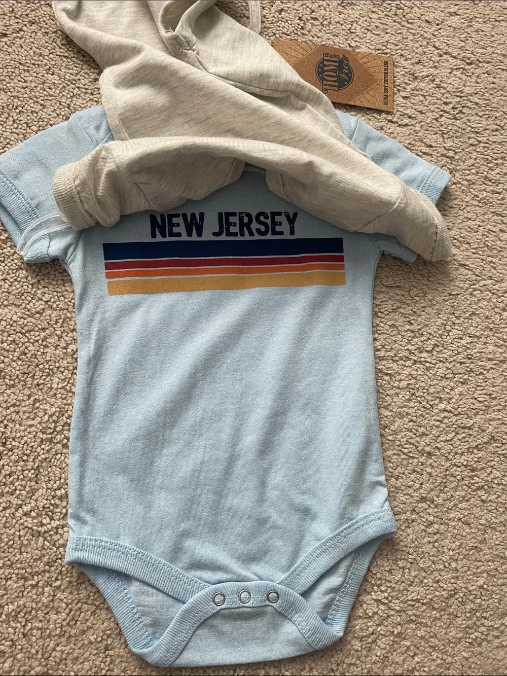 Old Navy Light Blue & Heather Gray New Jersey Rainbow Bodysuit Set